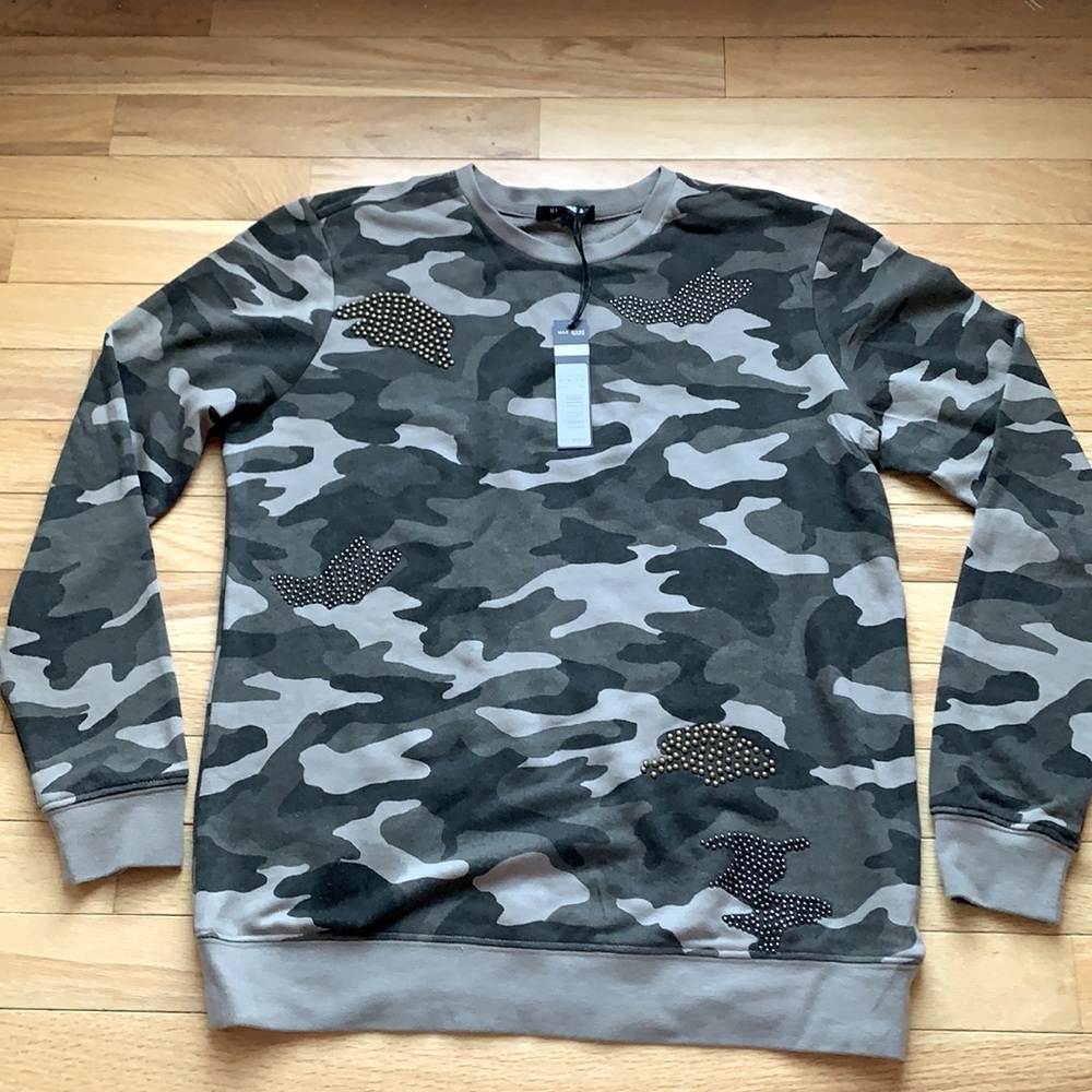 MAX JEANS NWT CAMO TOP WITH EMBELLISHMENTS
